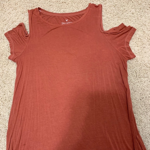 American Eagle off the shoulder tank top - Picture 1 of 3